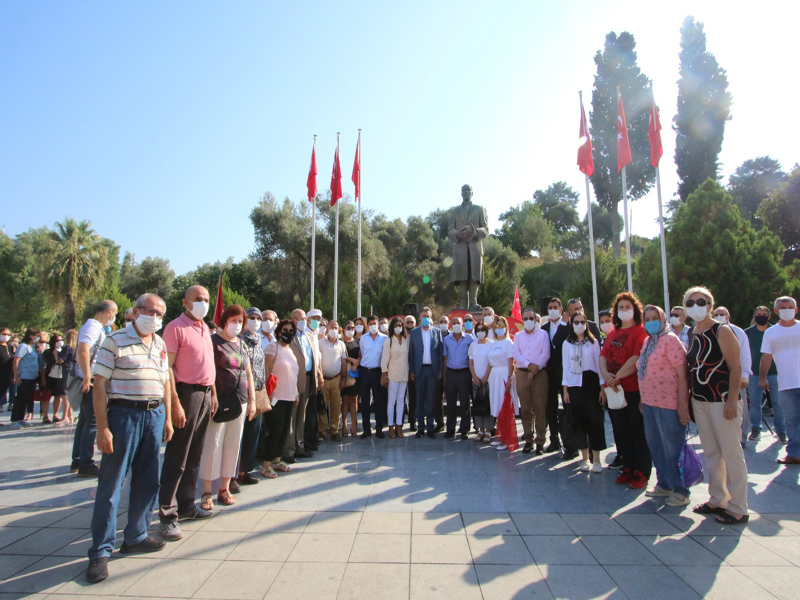 Bayraklı’da Zafer Bayramı coşkusu